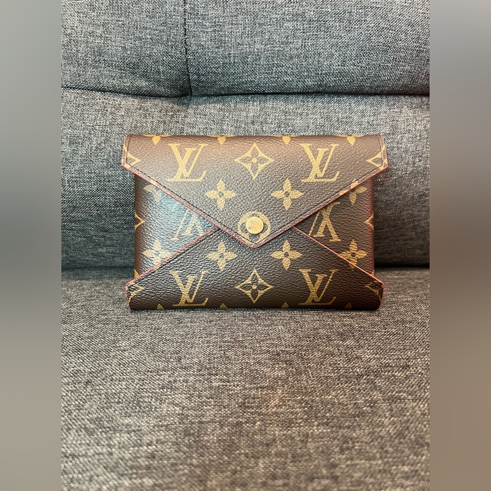 Louis Vuitton Medium Kirigami Pochette